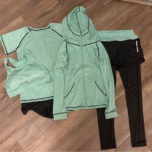 Women’s 5-Piece Activewear Set – Green & Black